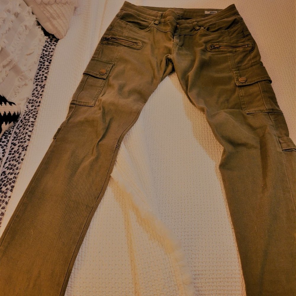 Blank NYC cargo pants, army green, size 25